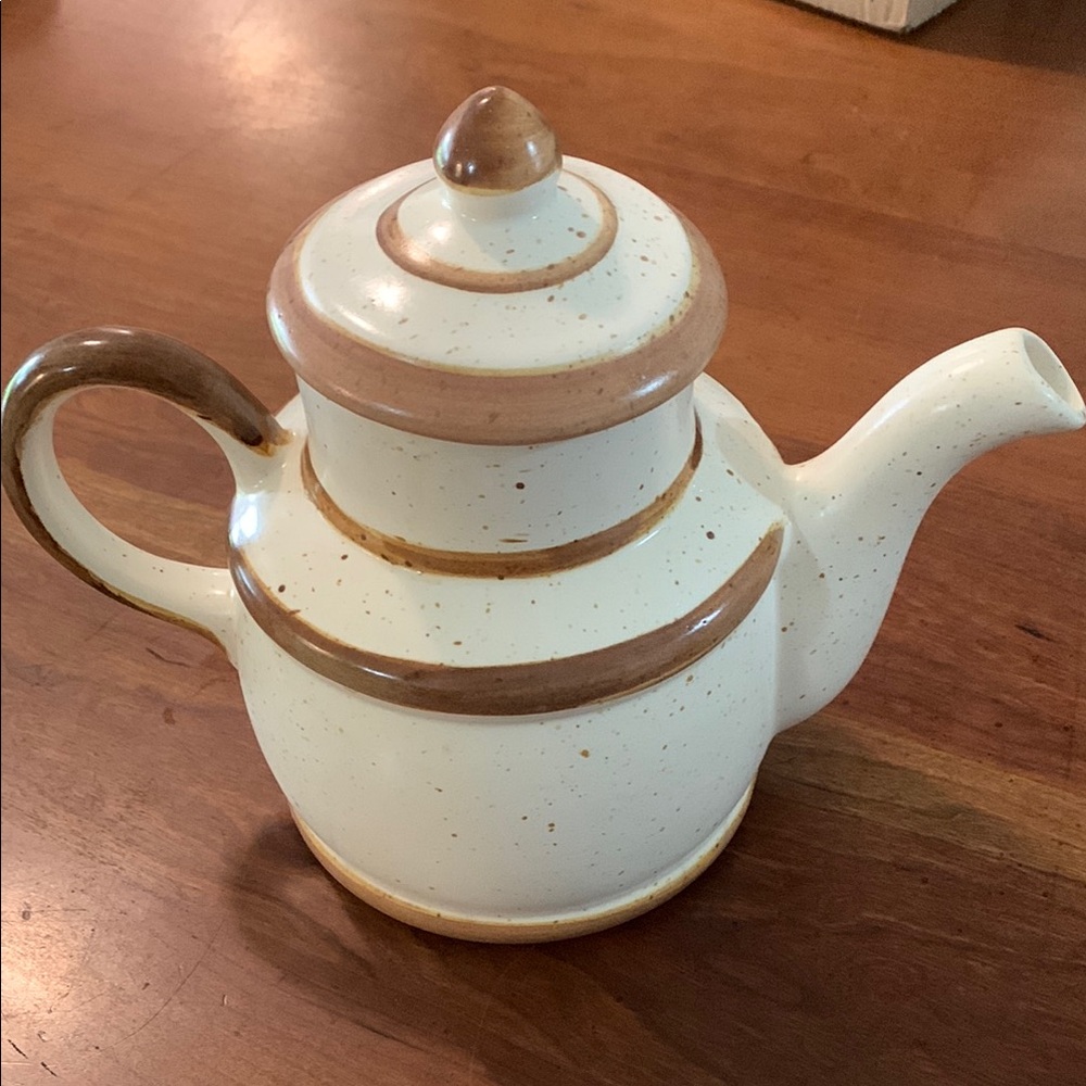 Laurentian Vintage Teapot